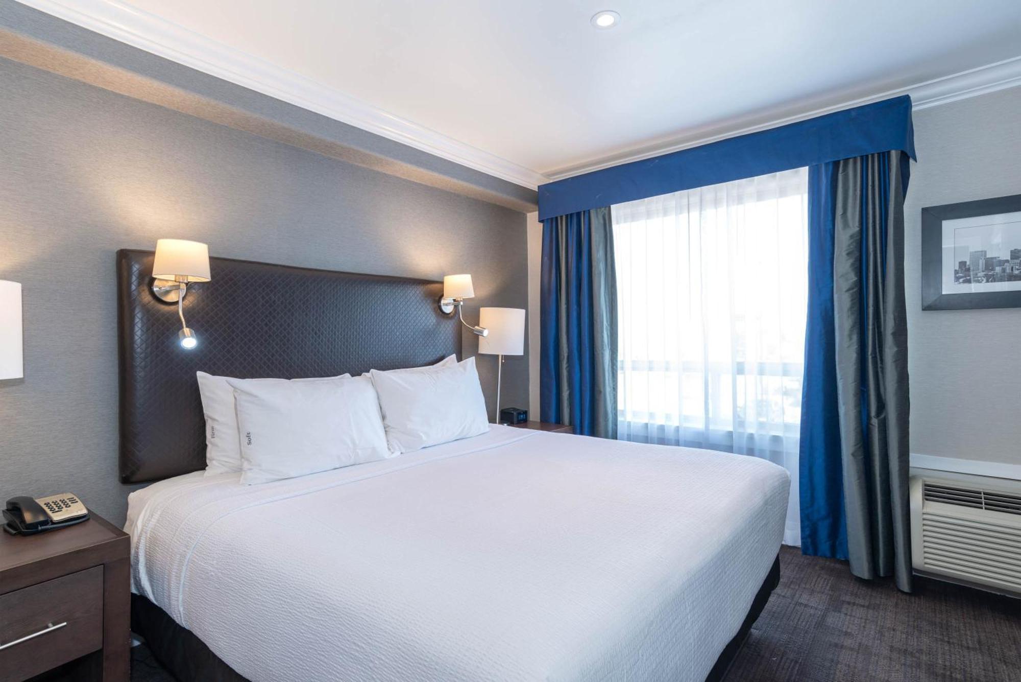 Sandman Signature Edmonton South Hotel Esterno foto