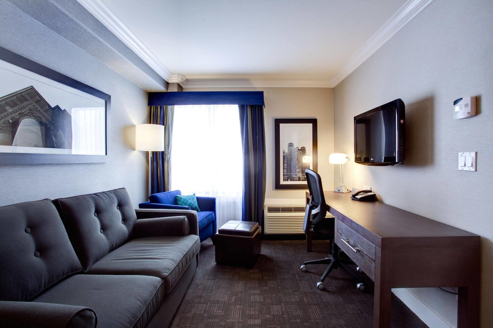 Sandman Signature Edmonton South Hotel Esterno foto